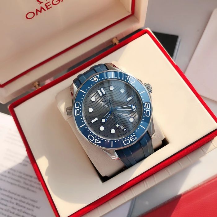 Omega Watch OMW00776