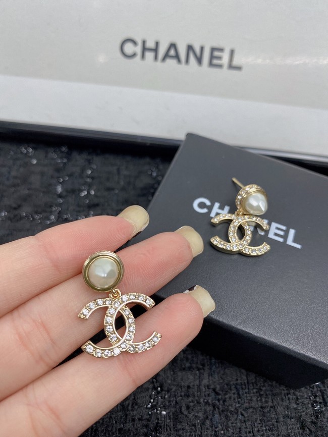 Chanel Earrings CE11685