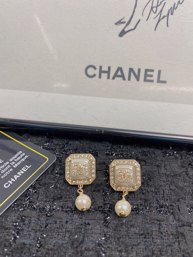 Chanel Earrings CE11687