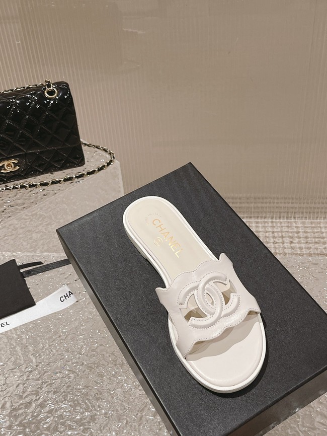 Chanel Womens slipper 93398-3