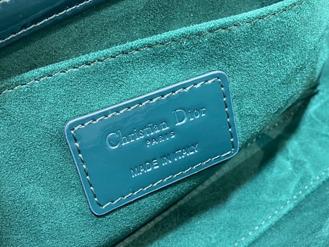 MEDIUM LADY D-JOY BAG Patent Cannage Calfskin M0540ON blackish green