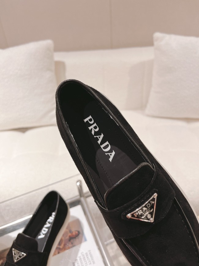 Prada leather loafers 93415-3