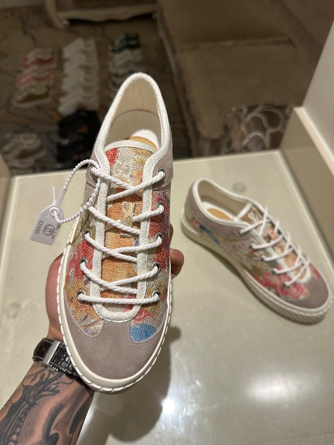 Gucci Calfskin SNEAKER 93429-4