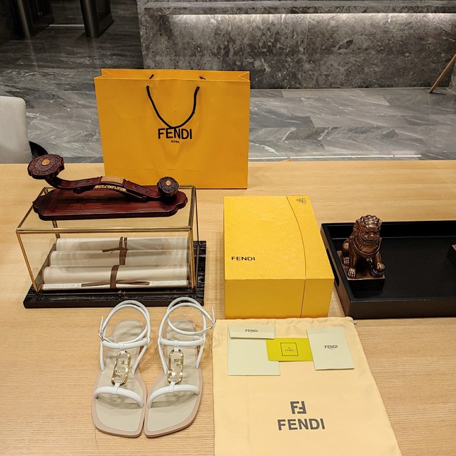 Fendi SANDALS 93477-3