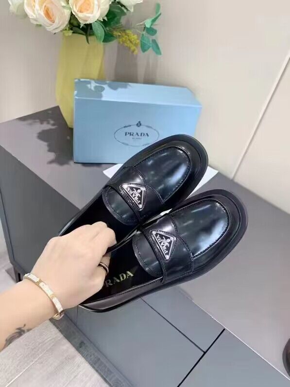 Prada Leather Loafers Shoes PD20310 Black