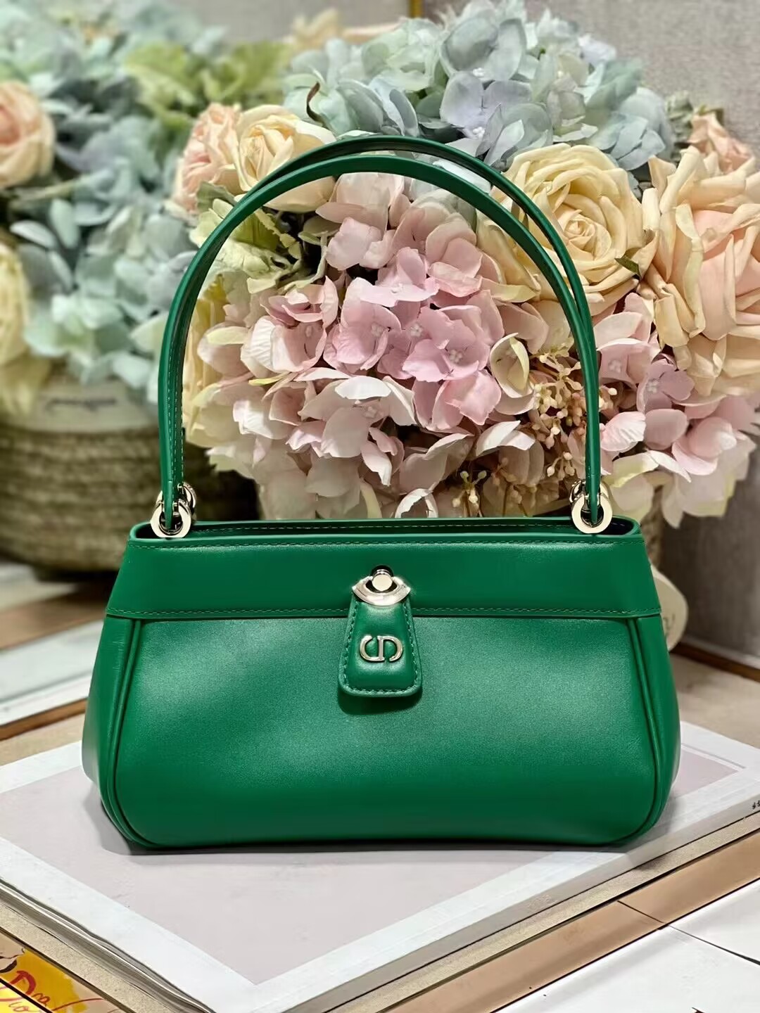 SMALL DIOR KEY BAG Box Calfskin M1844O green