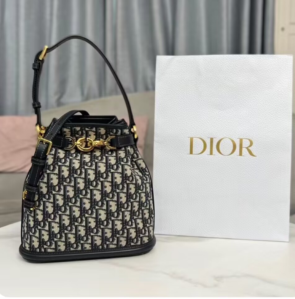 MEDIUM CEST DIOR BAG Blue Dior Oblique Jacquard M2271UTZQ