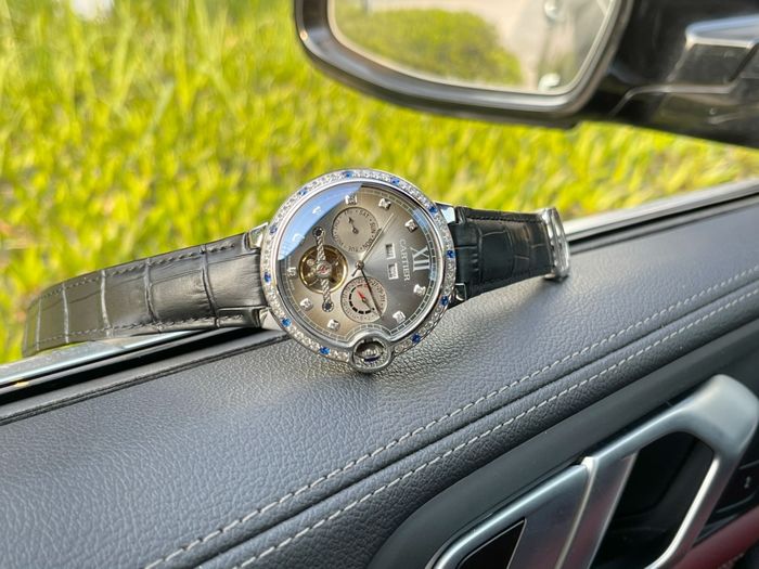 Cartier Watch CTW00563-2