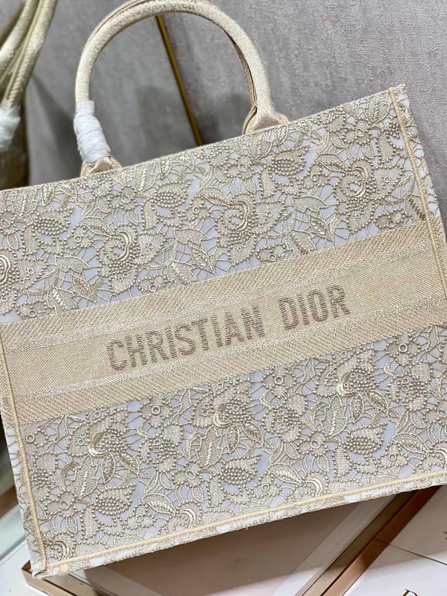 LARGE DIOR OR DIOR BOOK TOTE D-Lace Embroidery M1286ZTD-3