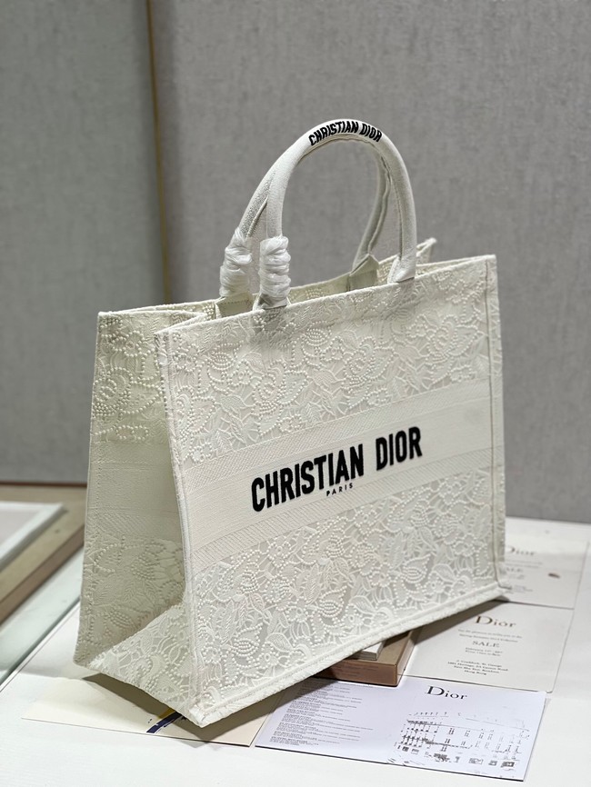 LARGE DIOR OR DIOR BOOK TOTE D-Lace Embroidery M1286ZTD-5