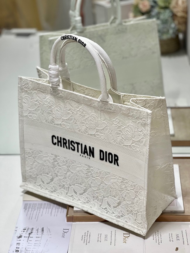 LARGE DIOR OR DIOR BOOK TOTE D-Lace Embroidery M1286ZTD-5