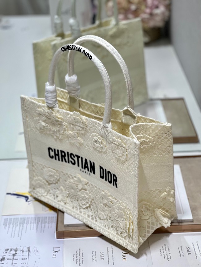 MEDIUM DIOR BOOK TOTE D-Lace Embroidery M1296ZE-2