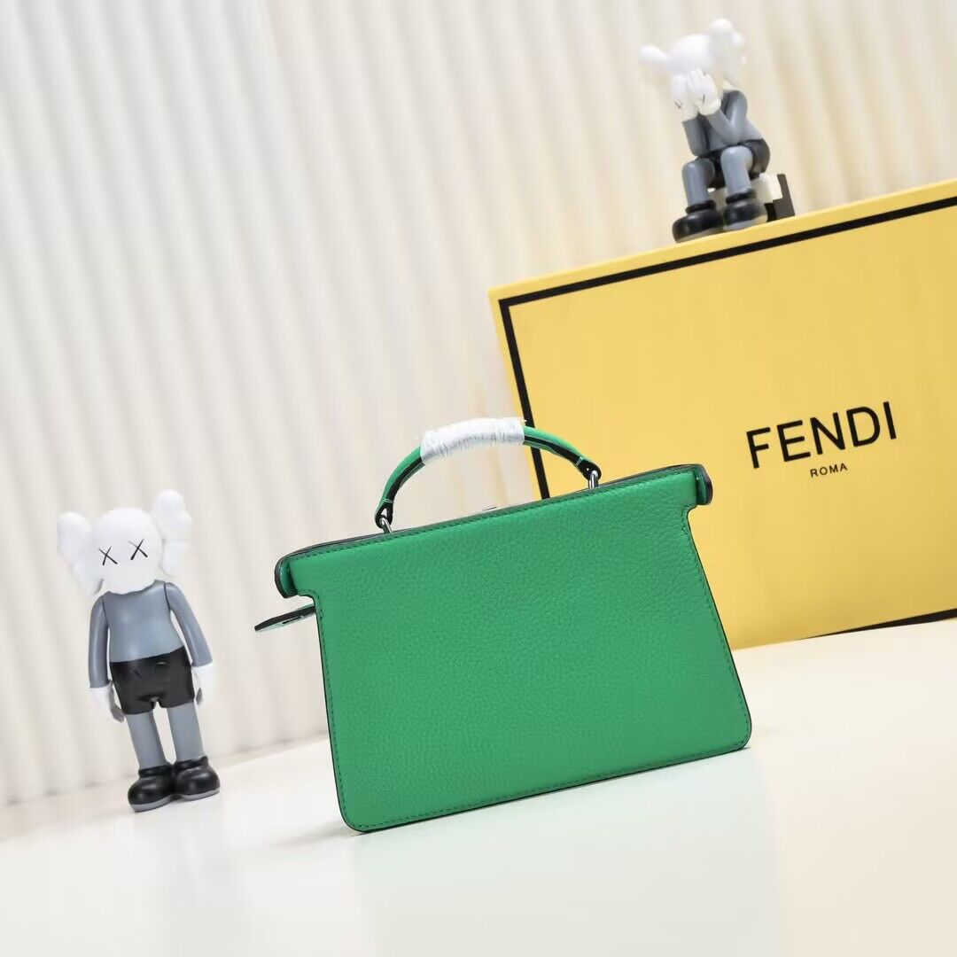 Fendi Peekaboo ISeeU XCross Small Original Leather Bag 2317 Green