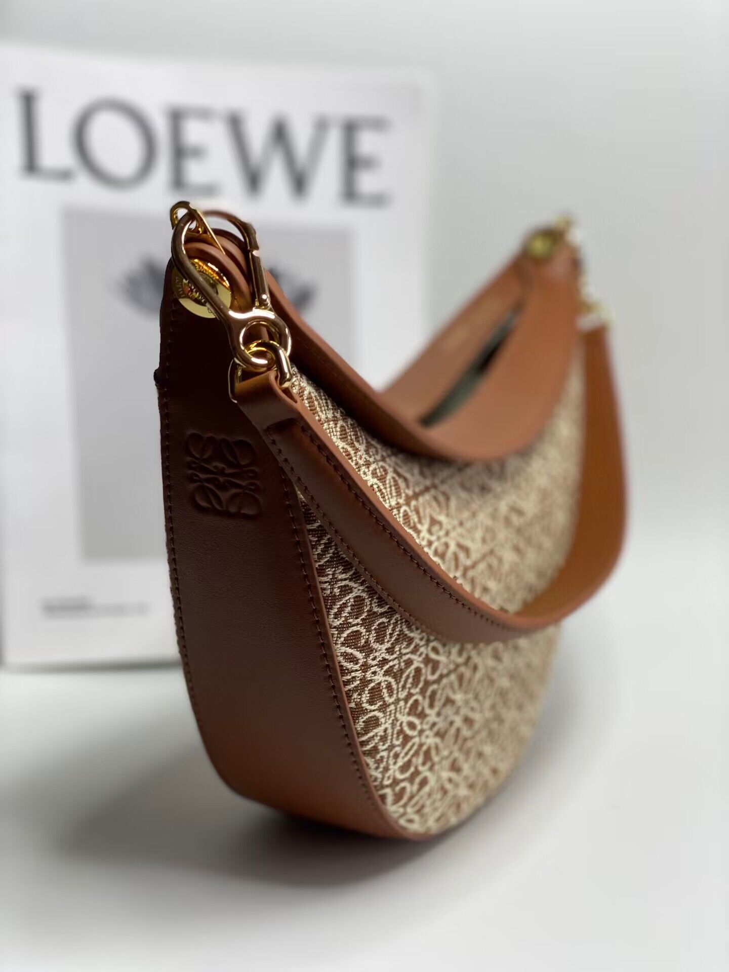 Loewe Original Leather Shoulder Handbag 3073 Brown Embroidery