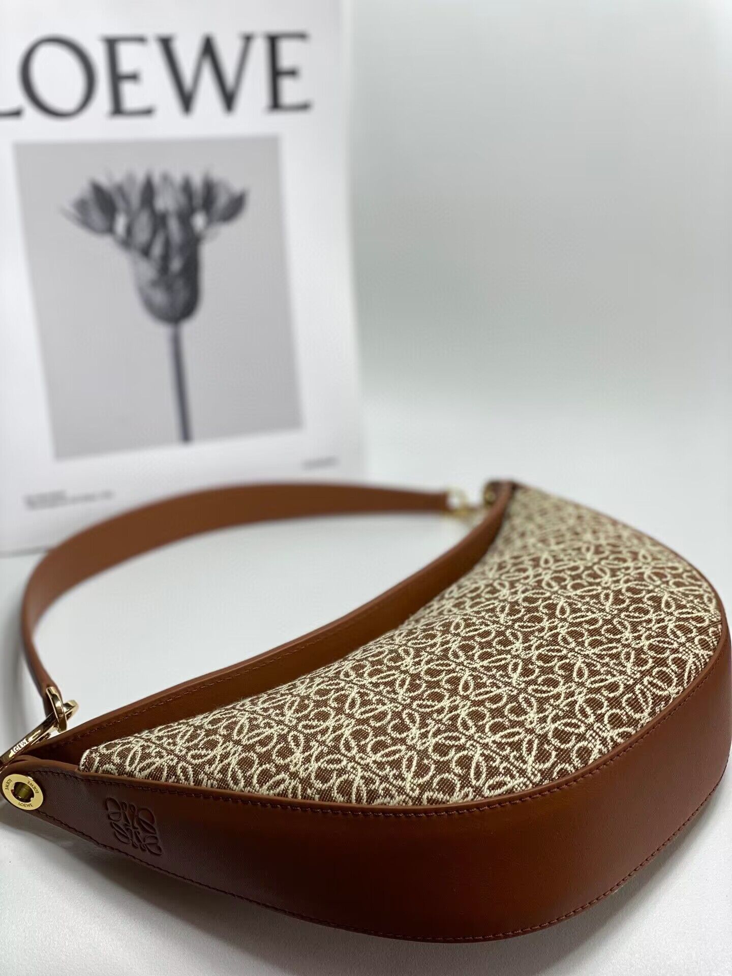 Loewe Original Leather Shoulder Handbag 3073 Brown Embroidery