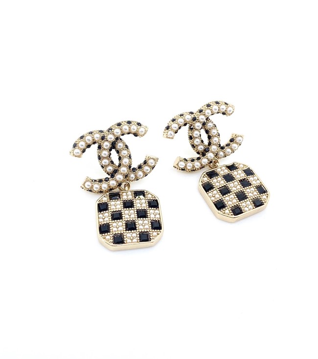 Chanel Earrings CE11820