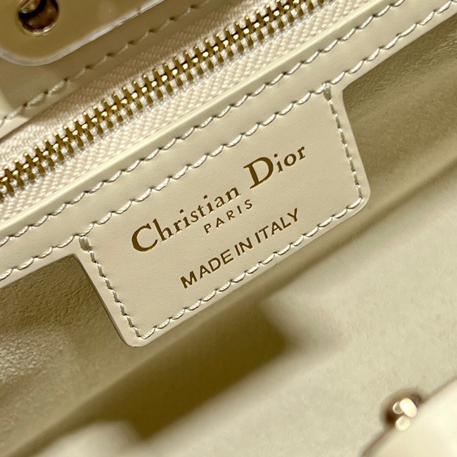 MEDIUM DIOR KEY BAG Dusty Ivory Box Calfskin M1843OBEQ