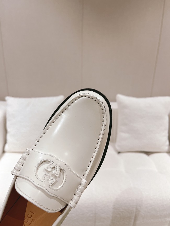 Gucci Womens GG lug sole loafer 93554-2
