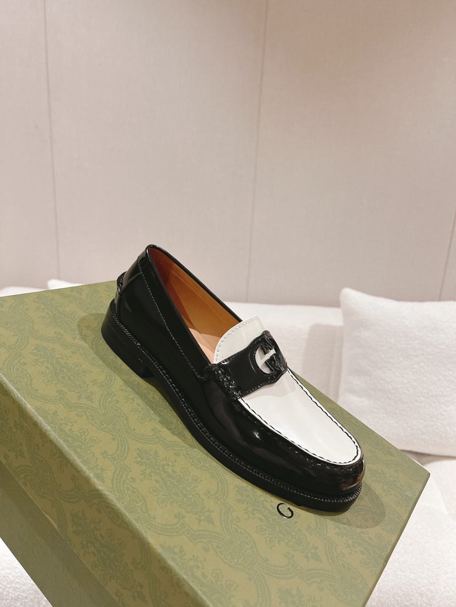 Gucci Womens GG lug sole loafer 93554-3