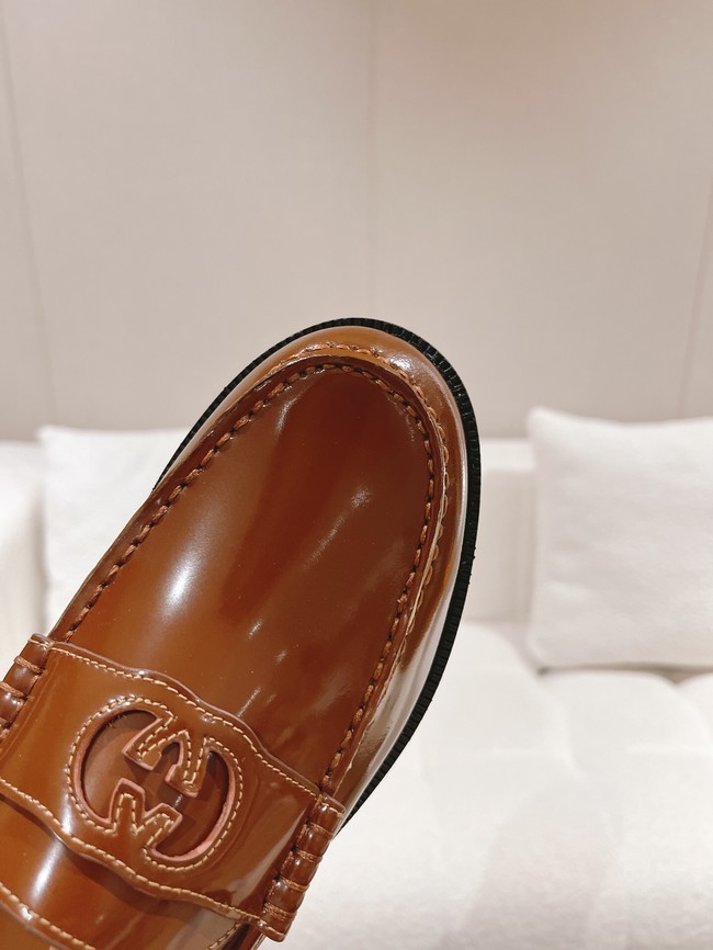 Gucci Womens GG lug sole loafer 93554-4