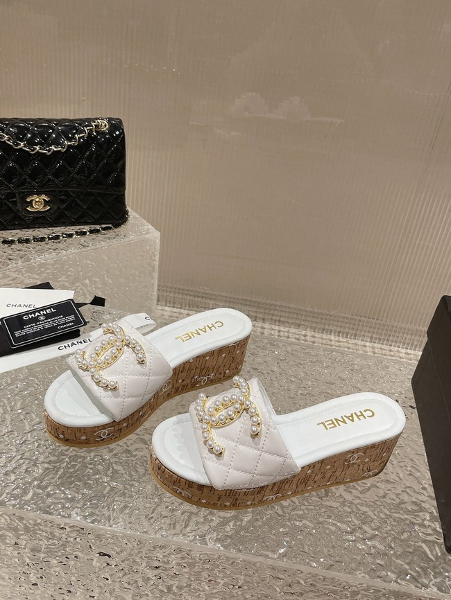 Chanel Slippers 93532-2