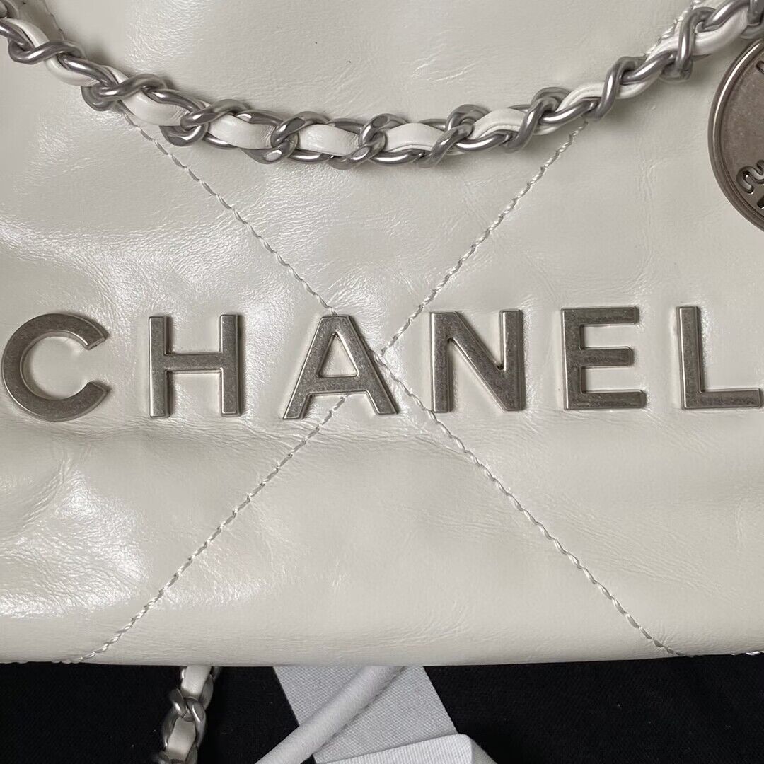 CHANEL 22 MINI HANDBAG AS3980 white & Silver Tone