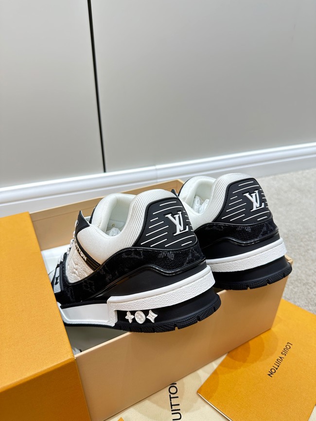 Louis Vuitton Sneaker 93540-1