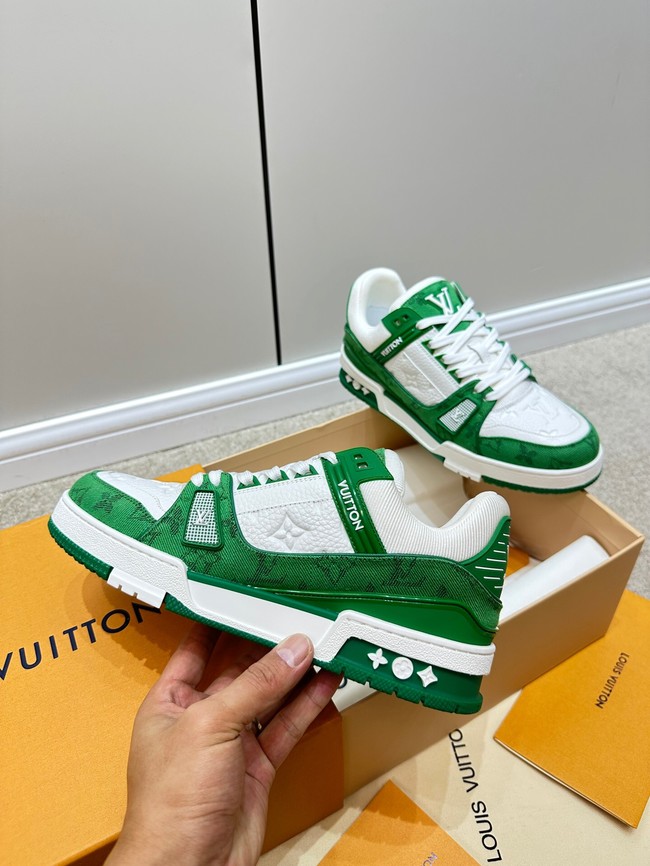 Louis Vuitton Sneaker 93540-3