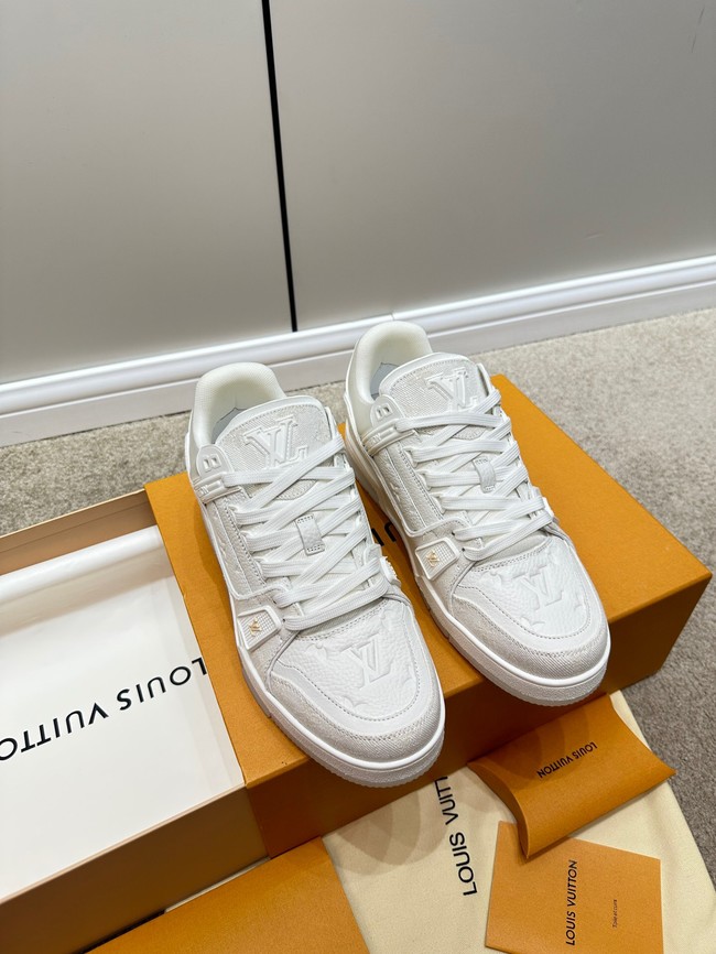 Louis Vuitton Sneaker 93540-4