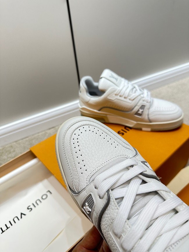 Louis Vuitton Sneaker 93542-5