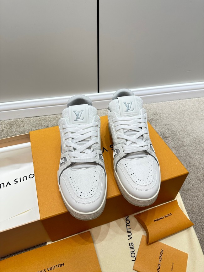 Louis Vuitton Sneaker 93542-5