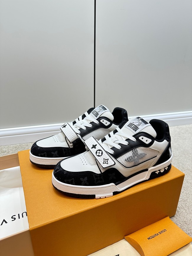 Louis Vuitton Sneaker 93543-3