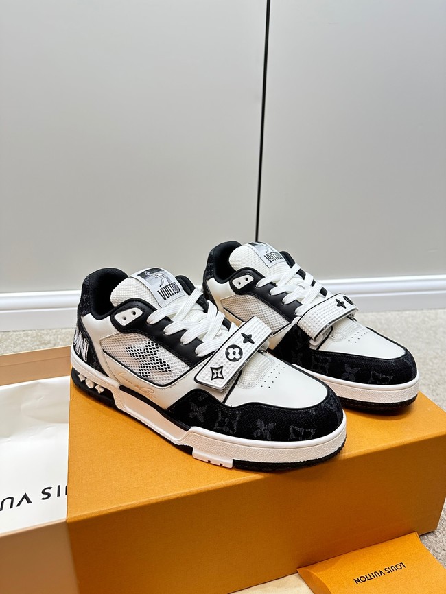 Louis Vuitton Sneaker 93543-3