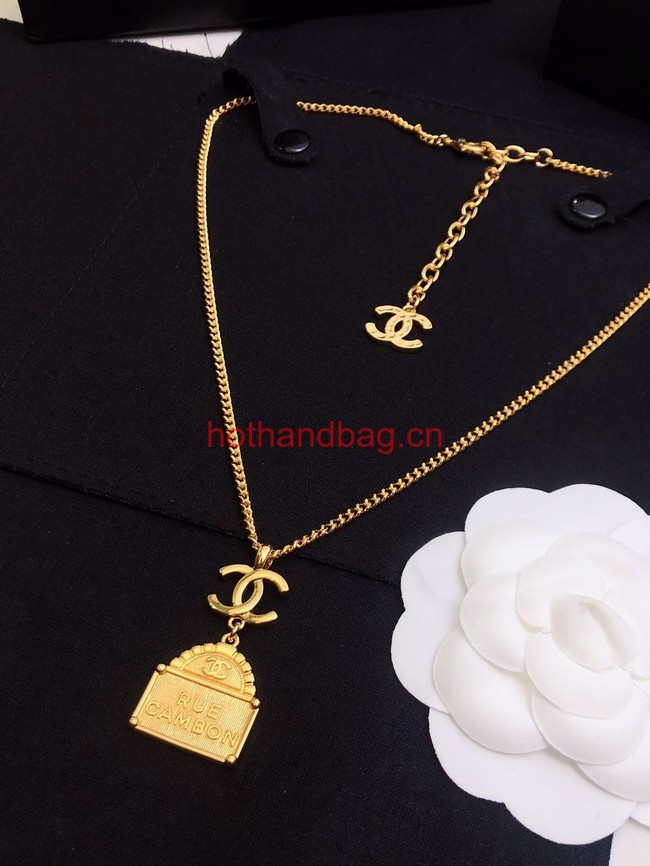 Chanel Necklace CE12018