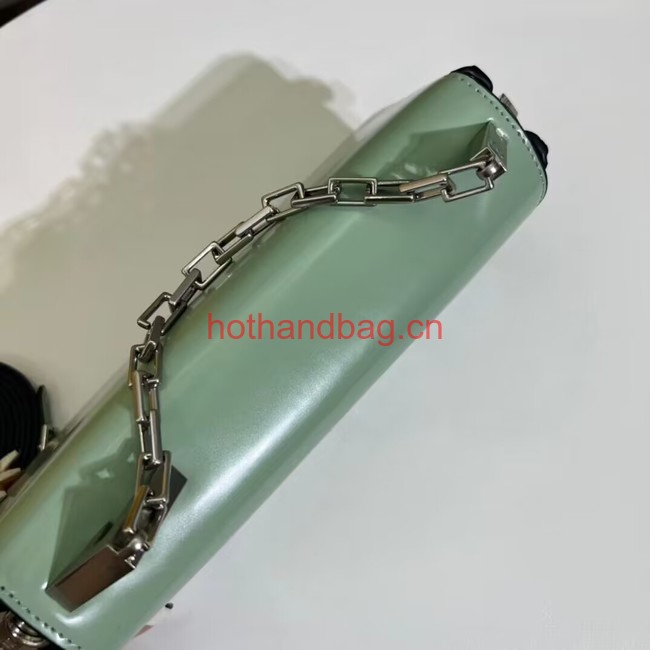 Fendi small smooth leather bag F1090 green