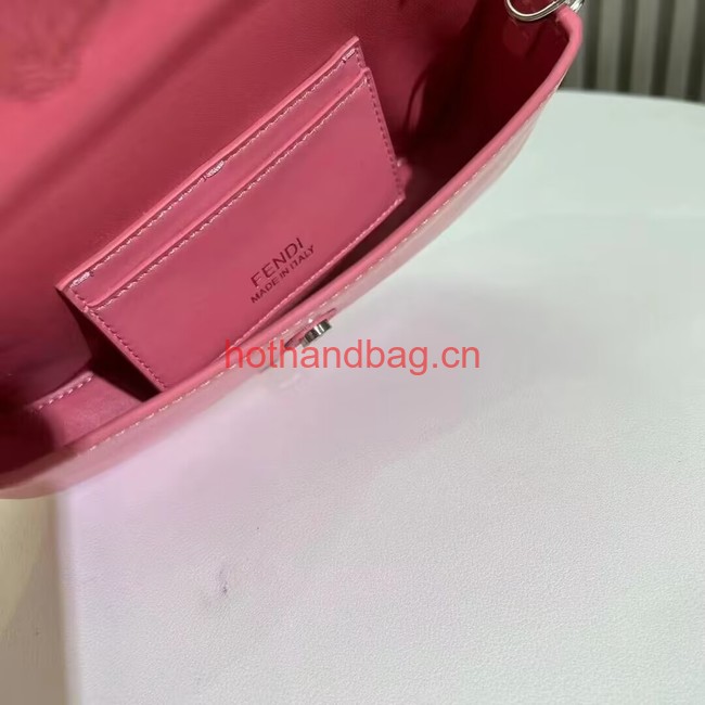 Fendi Baguette leather bag F1531 pink