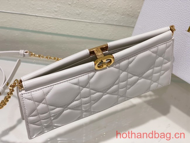 DIOR CARO COLLE NOIRE CLUTCH WITH CHAIN Latte Cannage Lambskin S5166UDBB