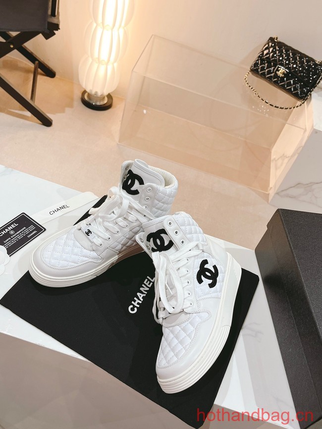 Chanel Sneaker 93629-1