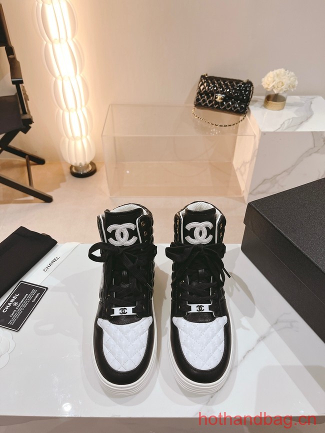 Chanel Sneaker 93629-2