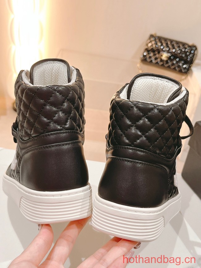 Chanel Sneaker 93629-2