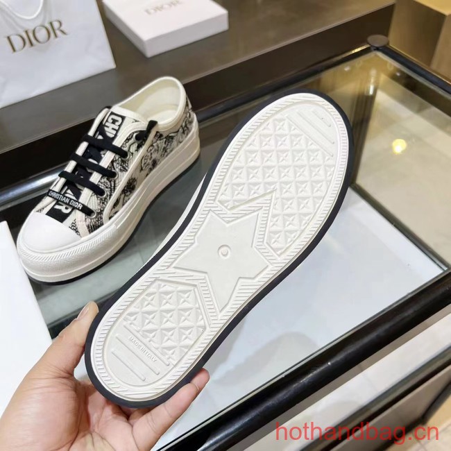 WALK N DIOR SNEAKER Dior Oblique Embroidered Cotton 93626-9