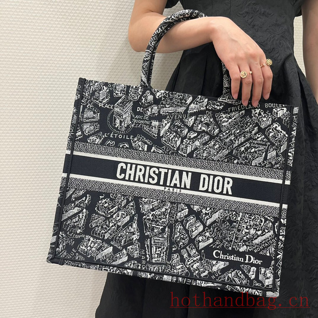 LARGE DIOR BOOK TOTE Black and White Plan de Paris Embroidery M1286ZOMP