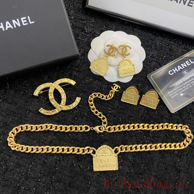 Chanel Necklace CE12130