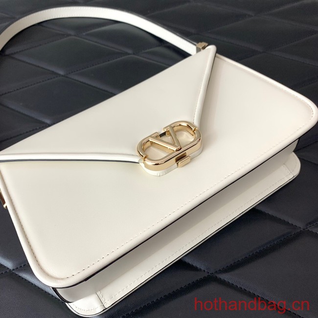 VALENTINO GARAVANI LETTER BAG 0M50 white