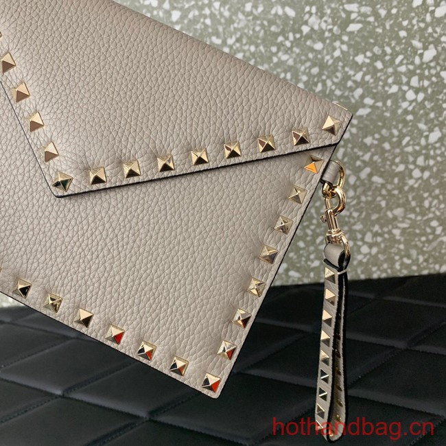 VALENTINO GARAVANI ROCKSTUD Clutch 0P87 gray