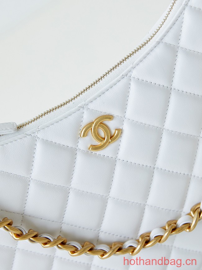 Chanel LARGE HOBO BAG AS4368 white