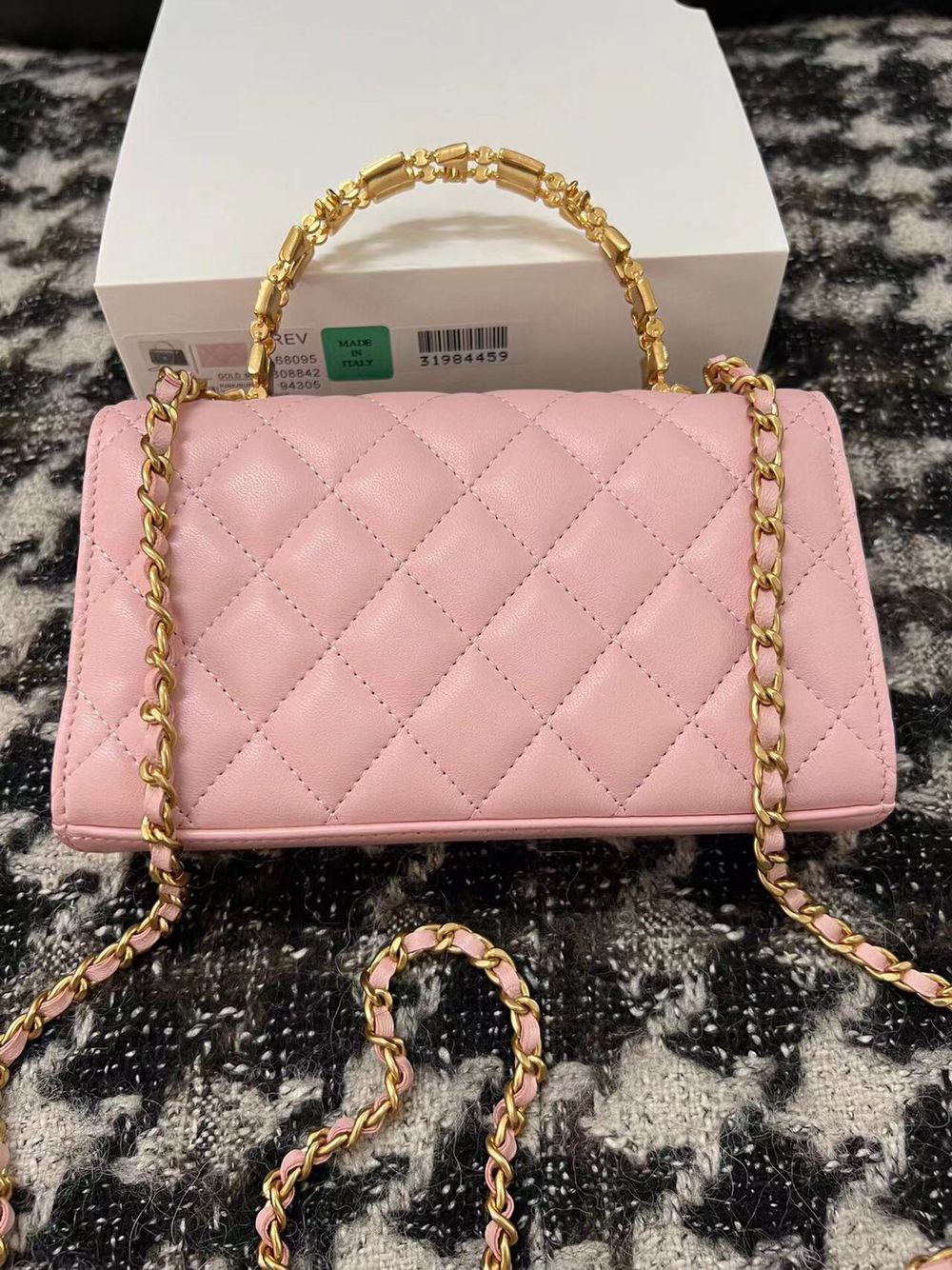 CHANEL 22B Kelly Top Handle Bag AP2946Y Pink