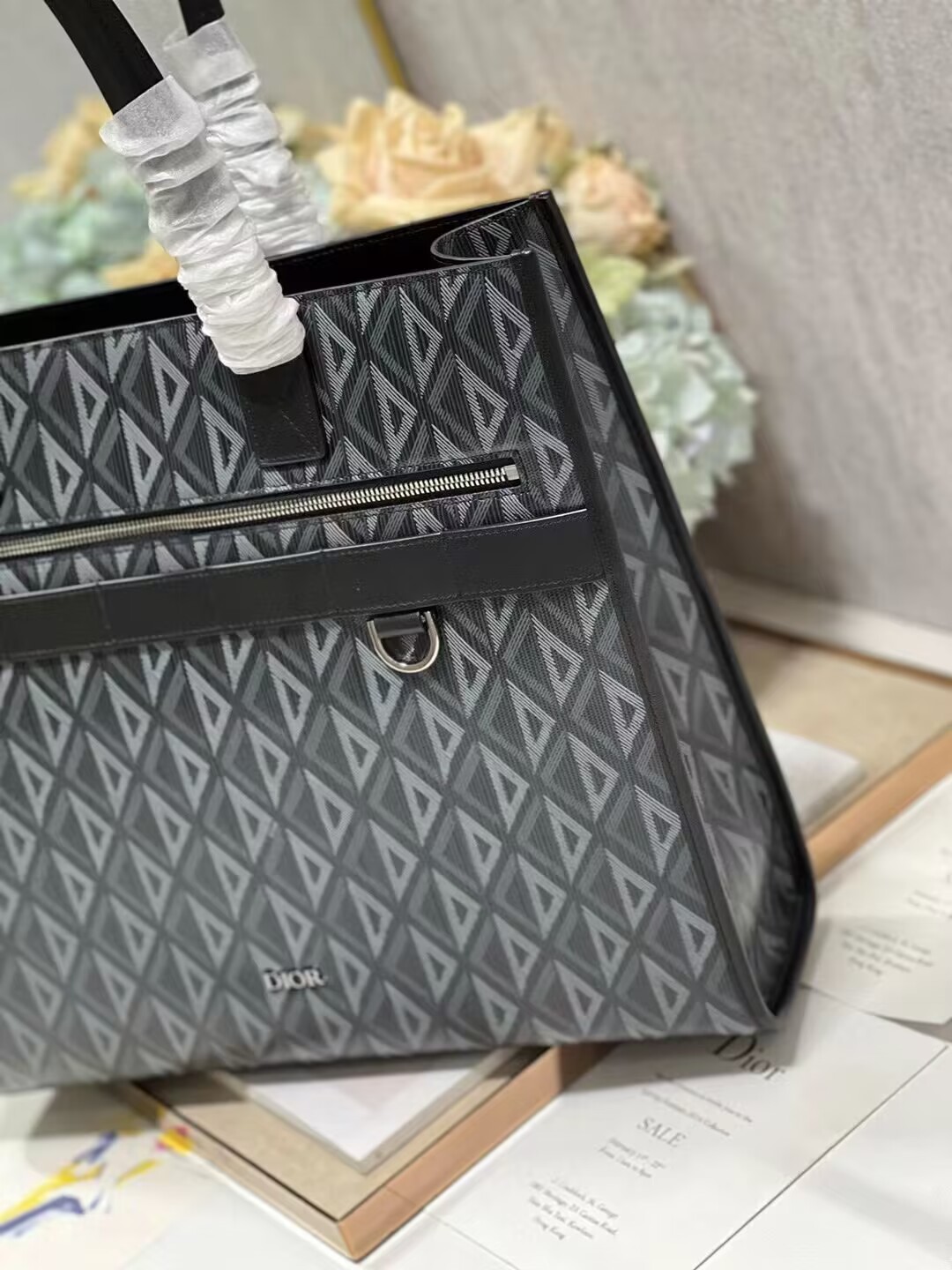 Dior Essentials SAFARI TOTE BAG Black Dior Oblique Jacquard and Grained Calfskin 1bSSH22