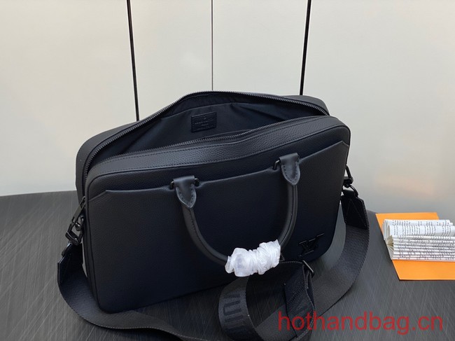 Louis Vuitton Pilot Briefcase M23778 black