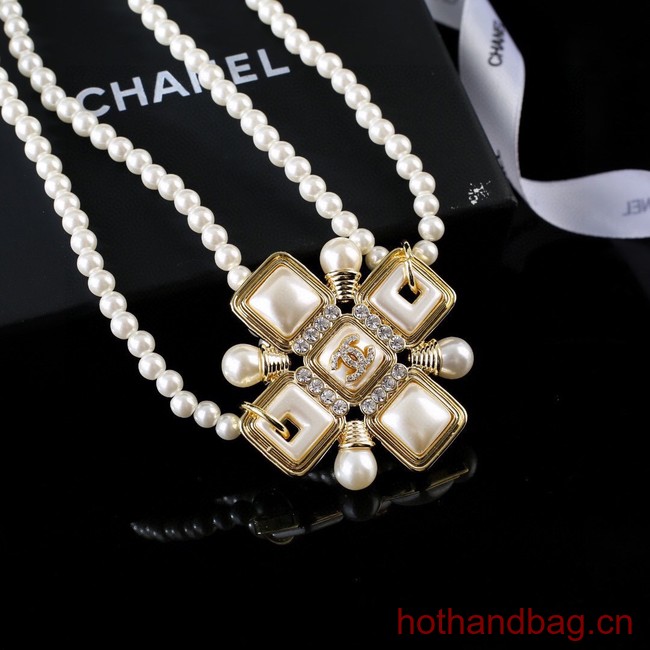 Chanel Chatelaine CE12702